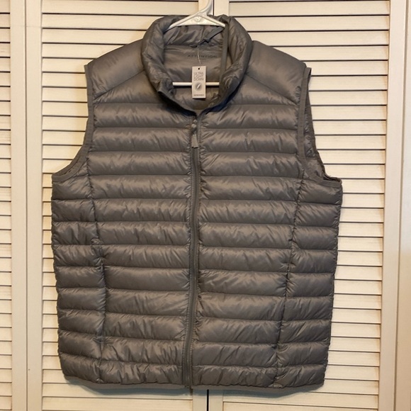 attention Other - ATTENTION Down Packable Zip Vest Size L NWT